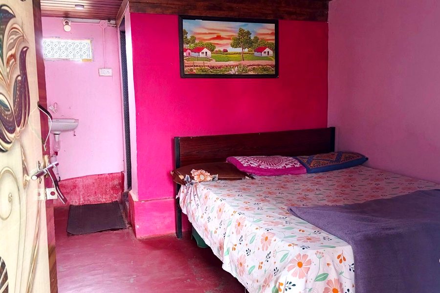 Villa bed and seating